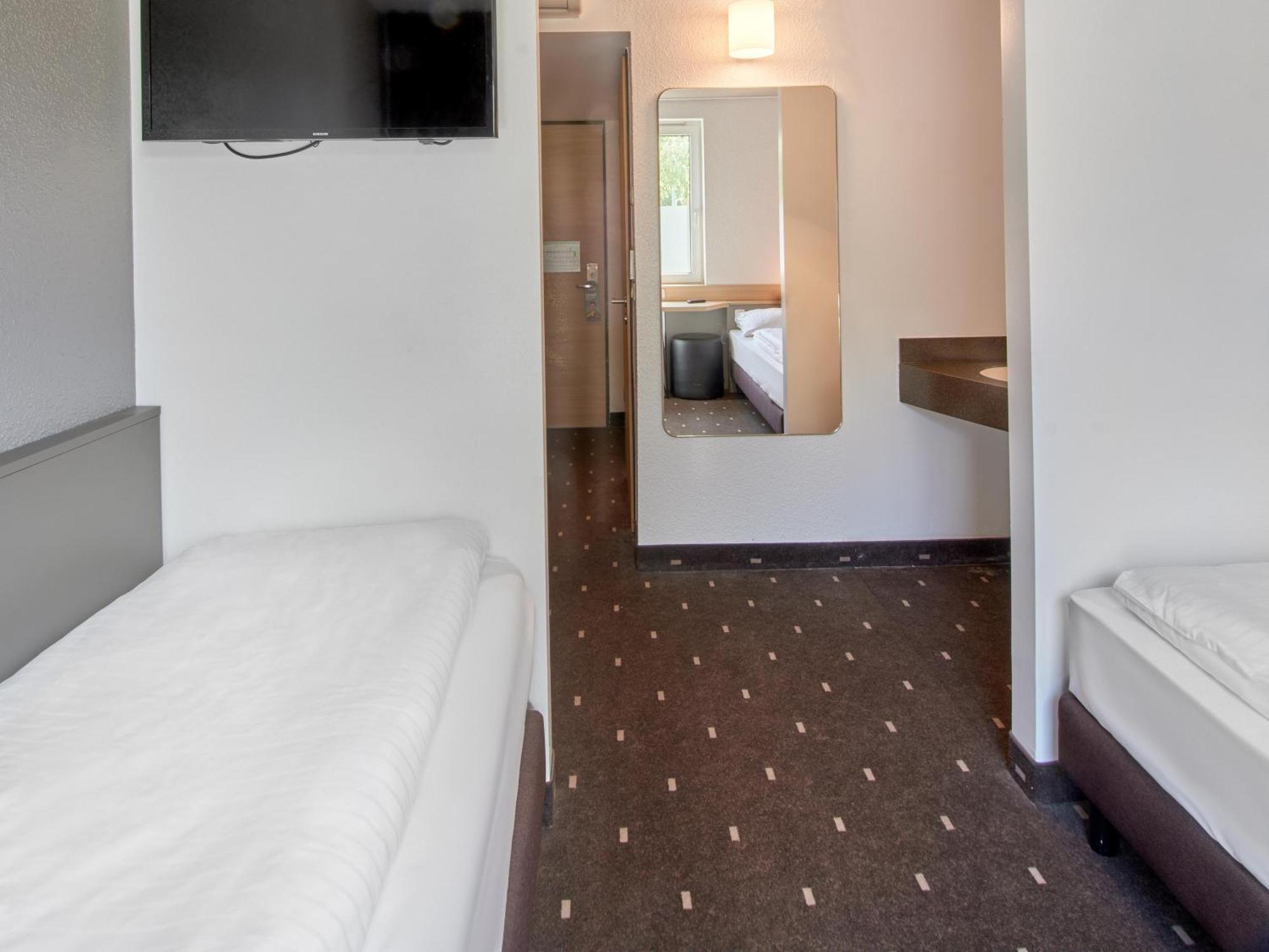 B&B Hotel Offenbach-Sued Buitenkant foto