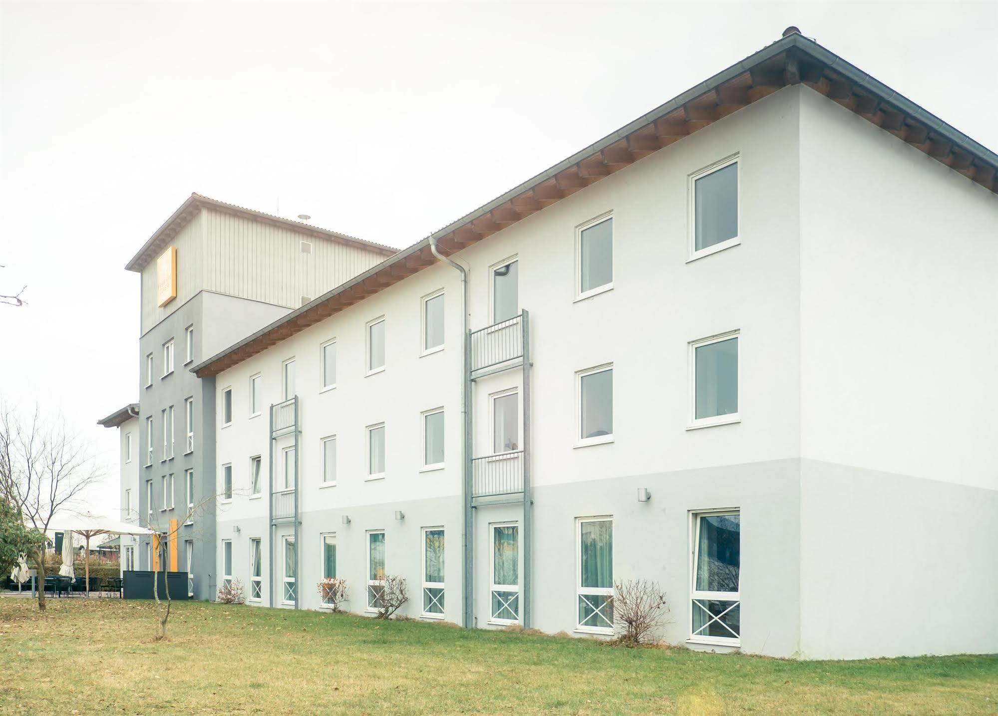 B&B Hotel Offenbach-Sued Buitenkant foto